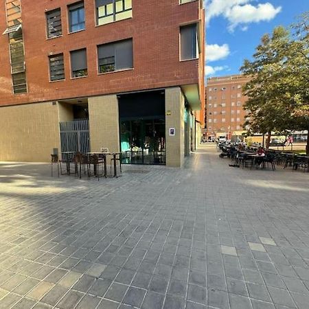 Gran Apartamento A Pie De Calle Valensiya Dış mekan fotoğraf