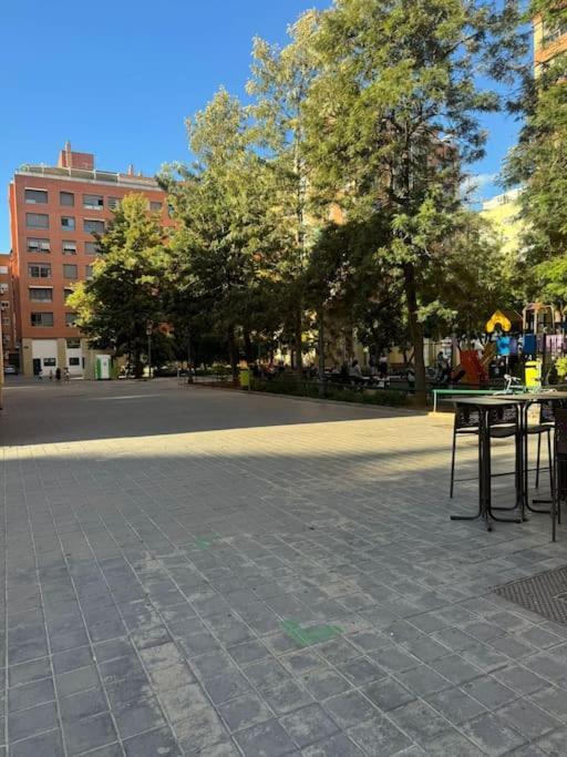 Gran Apartamento A Pie De Calle Valensiya Dış mekan fotoğraf